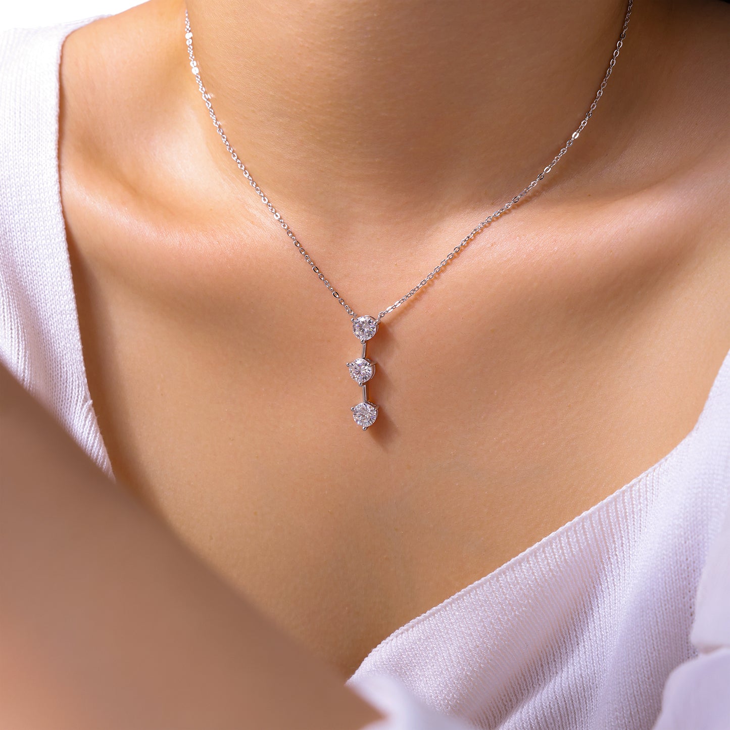1 Carat Silver Necklace Set With Top Grade Moissanite D Color VVS , Made Of S925 Silver Plated Platinum.