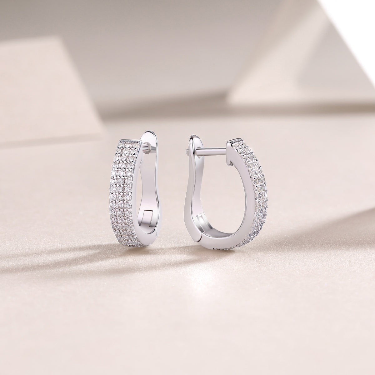 Slow Pace - Top-quality Moissanite Luxury Fashion Light Luxury Jewelry Silver Stud Earrings S925 Silver Plated Platinum