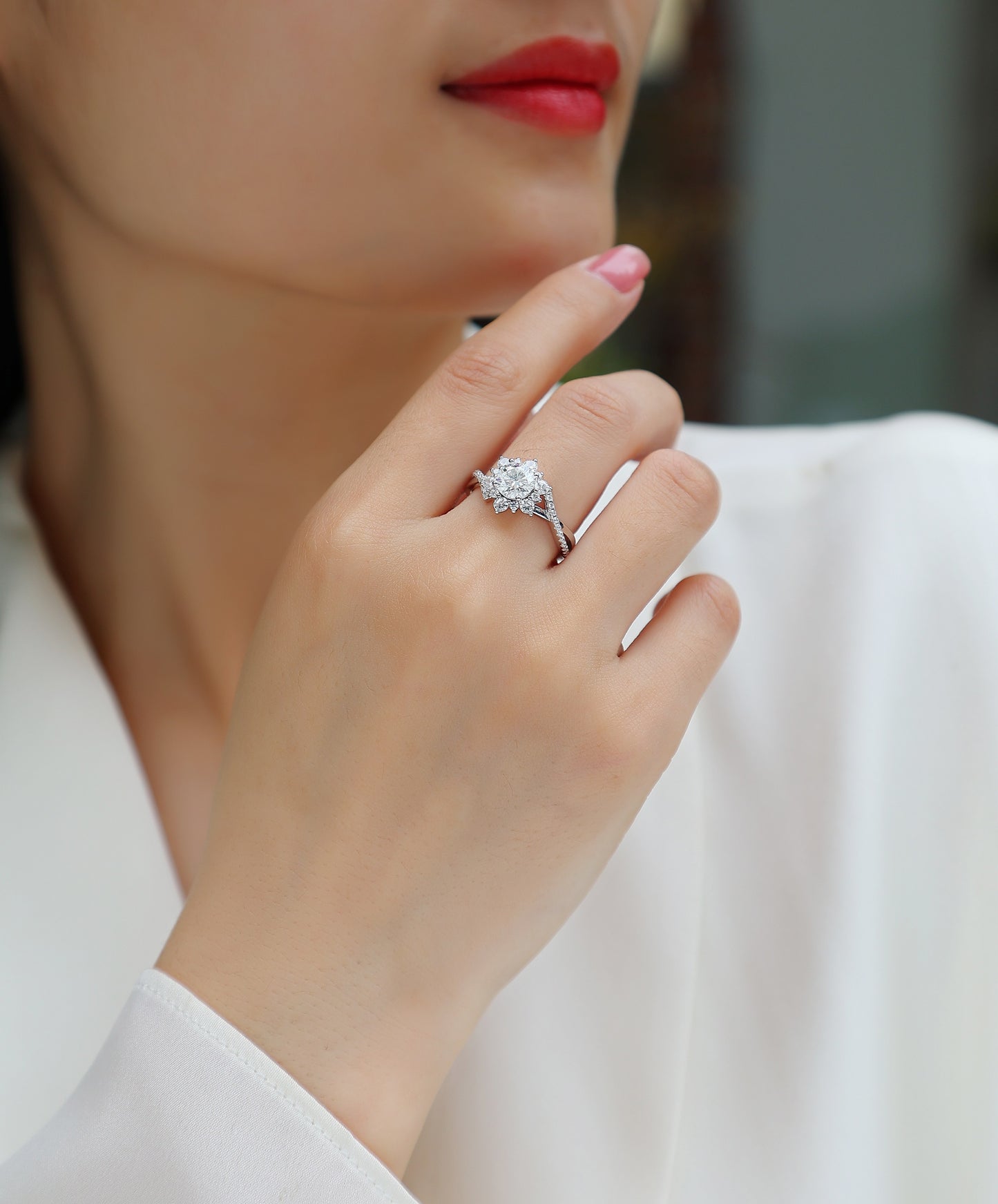 Luxury 1 Carat D Color VVS1 Moissanite "Sunflower"  Ring in Platinum-Plated S925 Silver