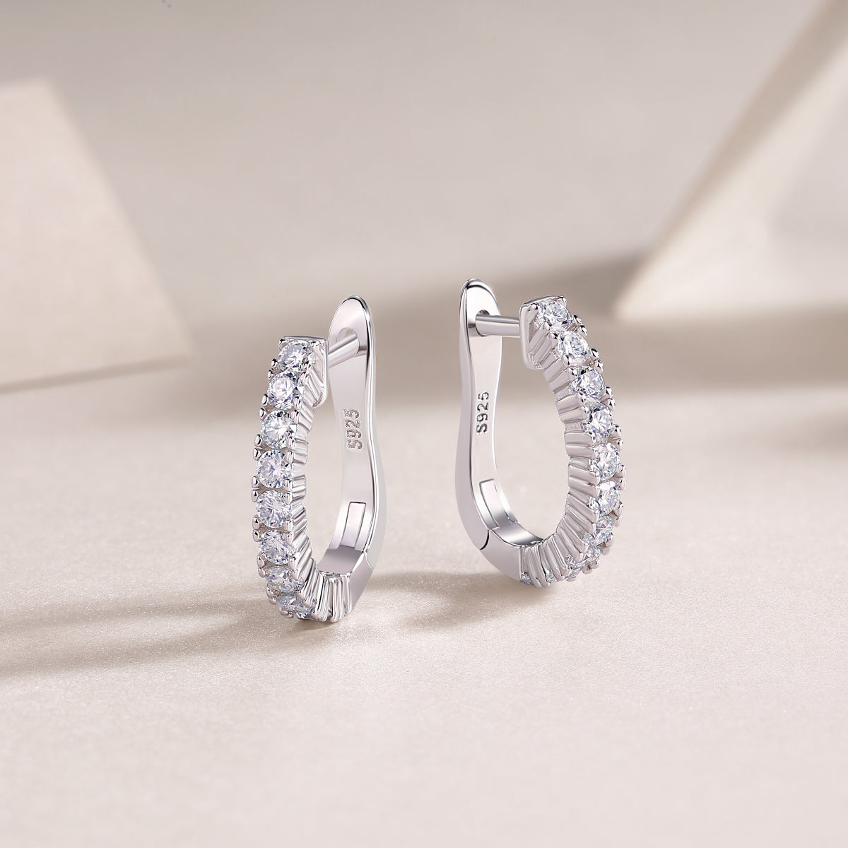 Modern Guide - Premium Moissanite Luxury Silver Stud Earrings S925 Silver Plated Platinum