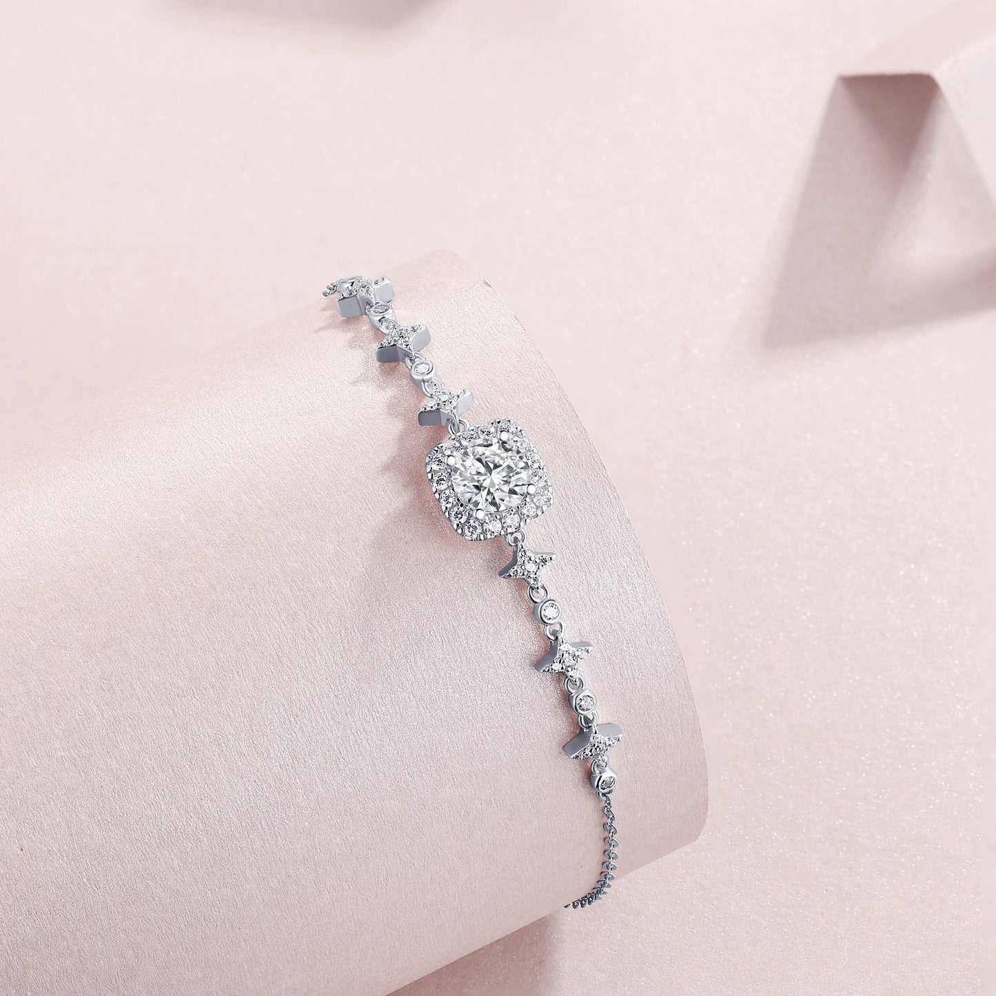 Luxury Silver Bracelet Set With Top-quality Moissanite D Color VVS ,  S925 Silver-plated Platinum