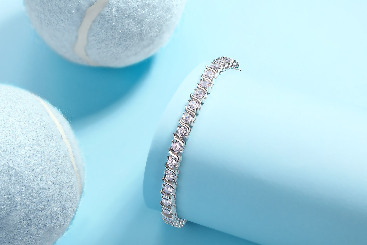Luxury S925 Silver Platinum-Plated D Color VVS1 Moissanite Tennis Bracelet