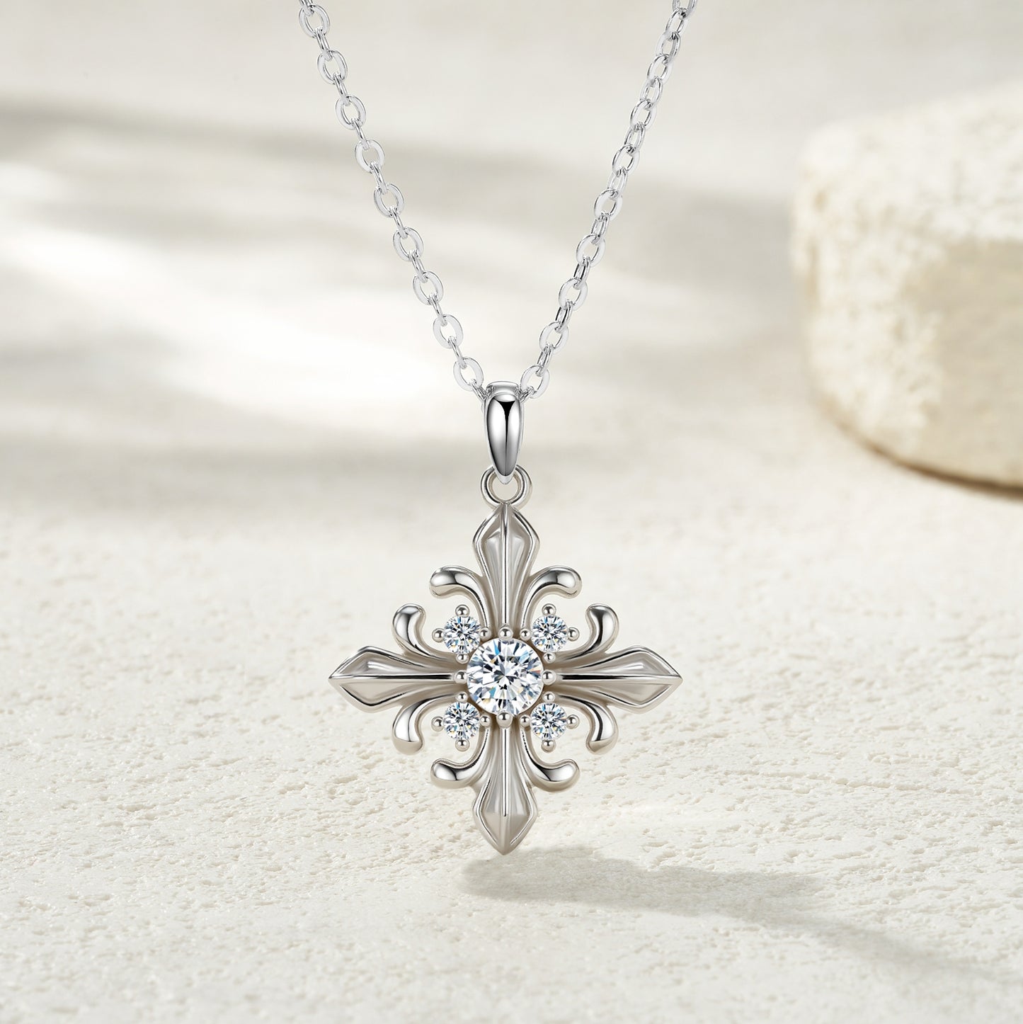 Luxury Silver Necklace With 0.3 Carats Of Top-quality Morganite D Color VVS  , Made Of S925 Silver Electroplated With Platinum.