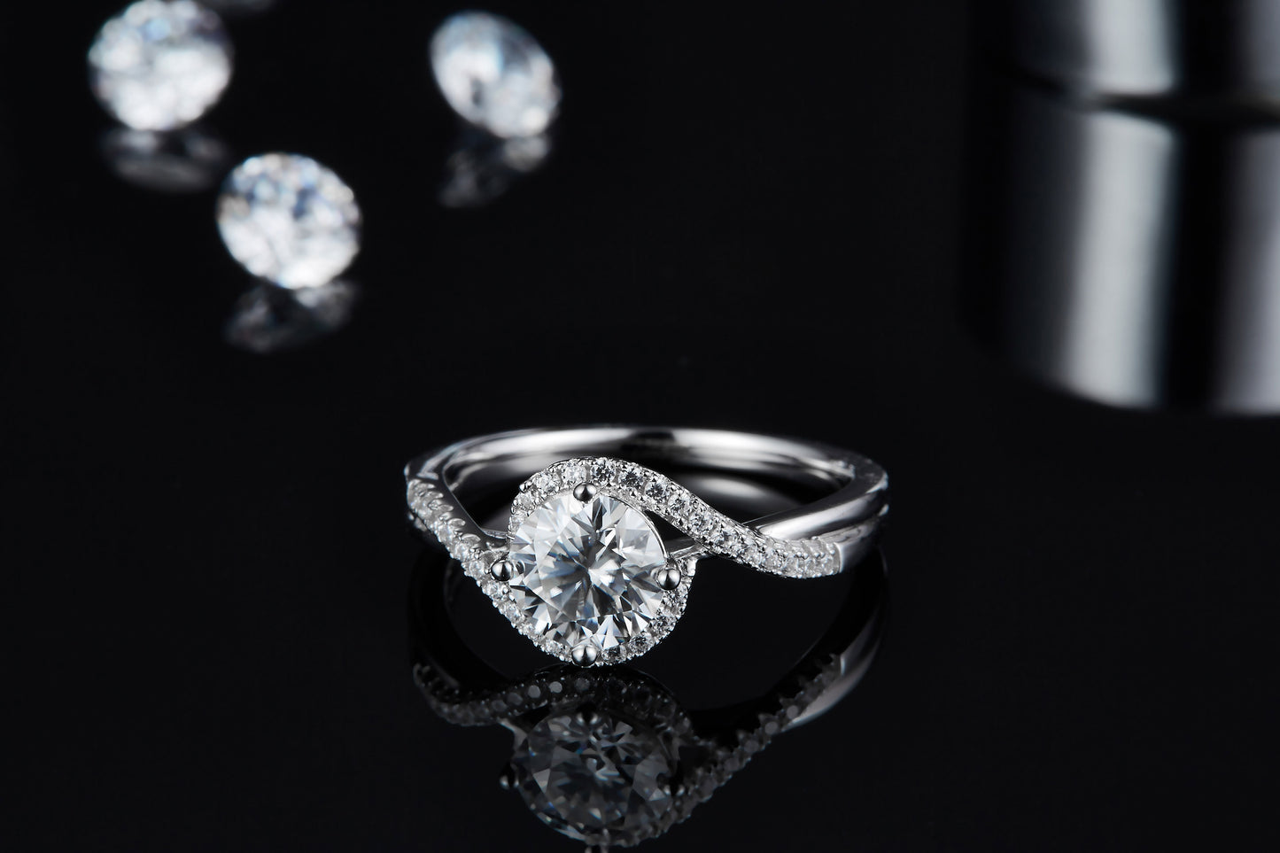 1 Carat D Color VVS1 Moissanite Silver Ring , S925 Sterling Silver Platinum Plated