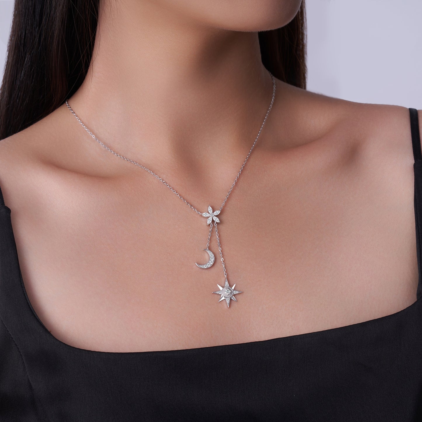 Luxury Silver Necklace Set With Top-quality Moissanite, Made Of S925 Silver Electroplated With Platinum.
