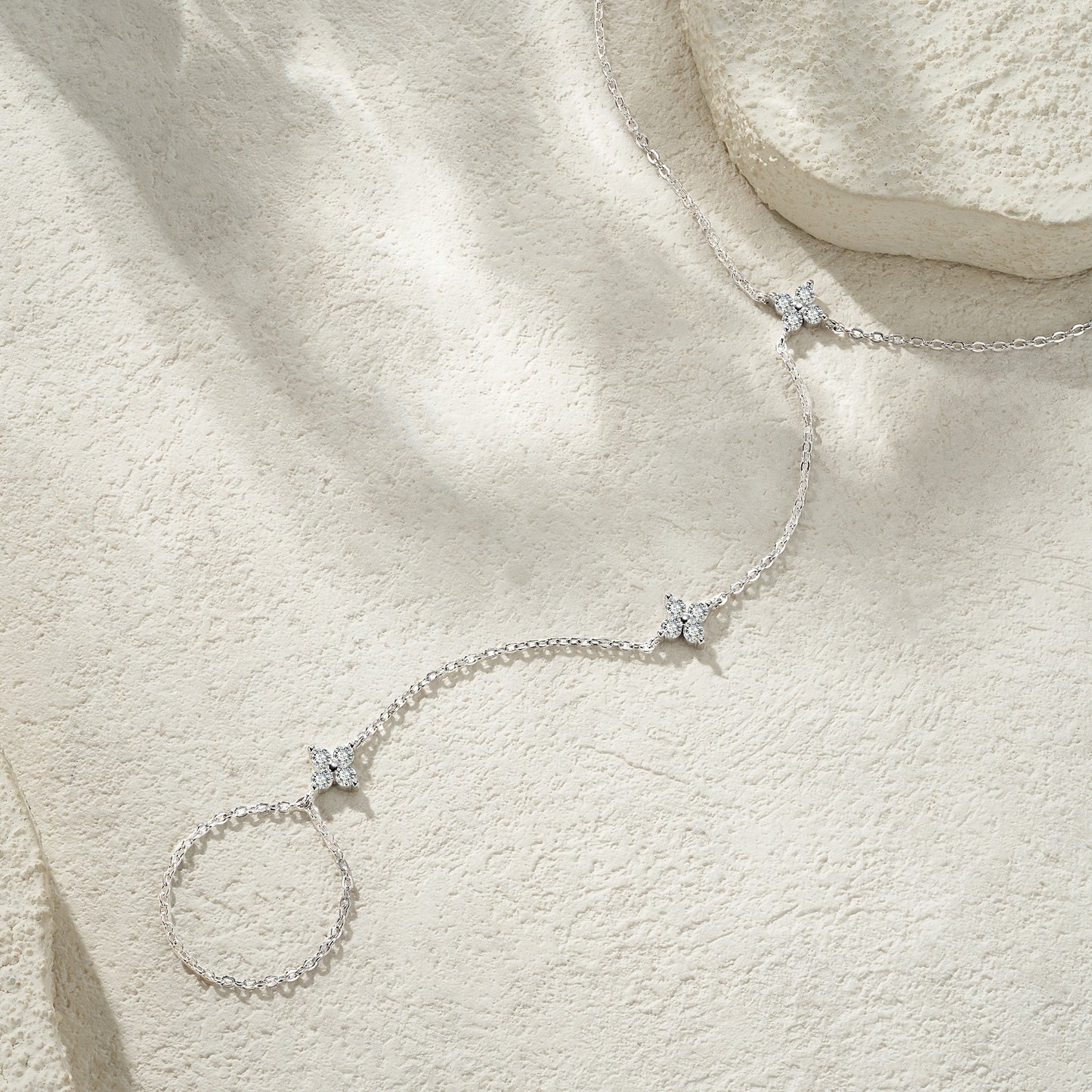 Luxury Silver Bracelet Featuring Top-quality Moissanite, Made Of S925 Silver Electroplated With Platinum.