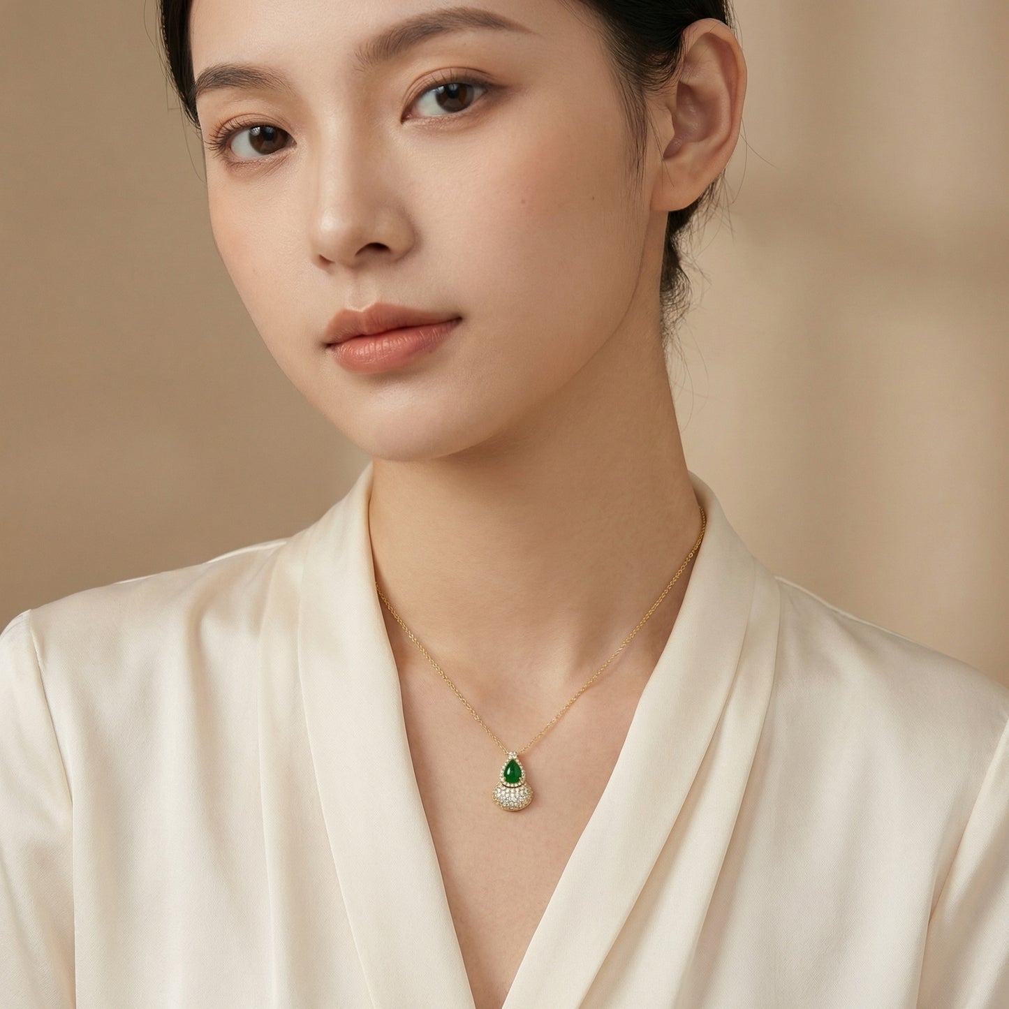 925 Sterling Silver Elegant Green Jadeite Gourd Pendant Necklace with Shimmering Crystal Accents