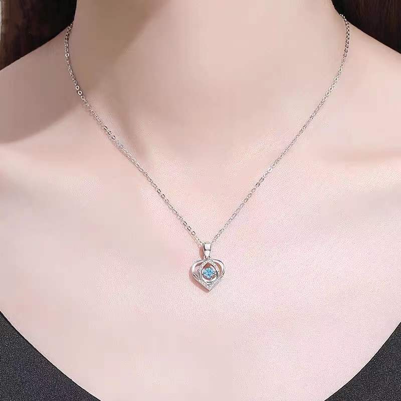Luxury S925 Silver Beating Heart-shaped Necklace