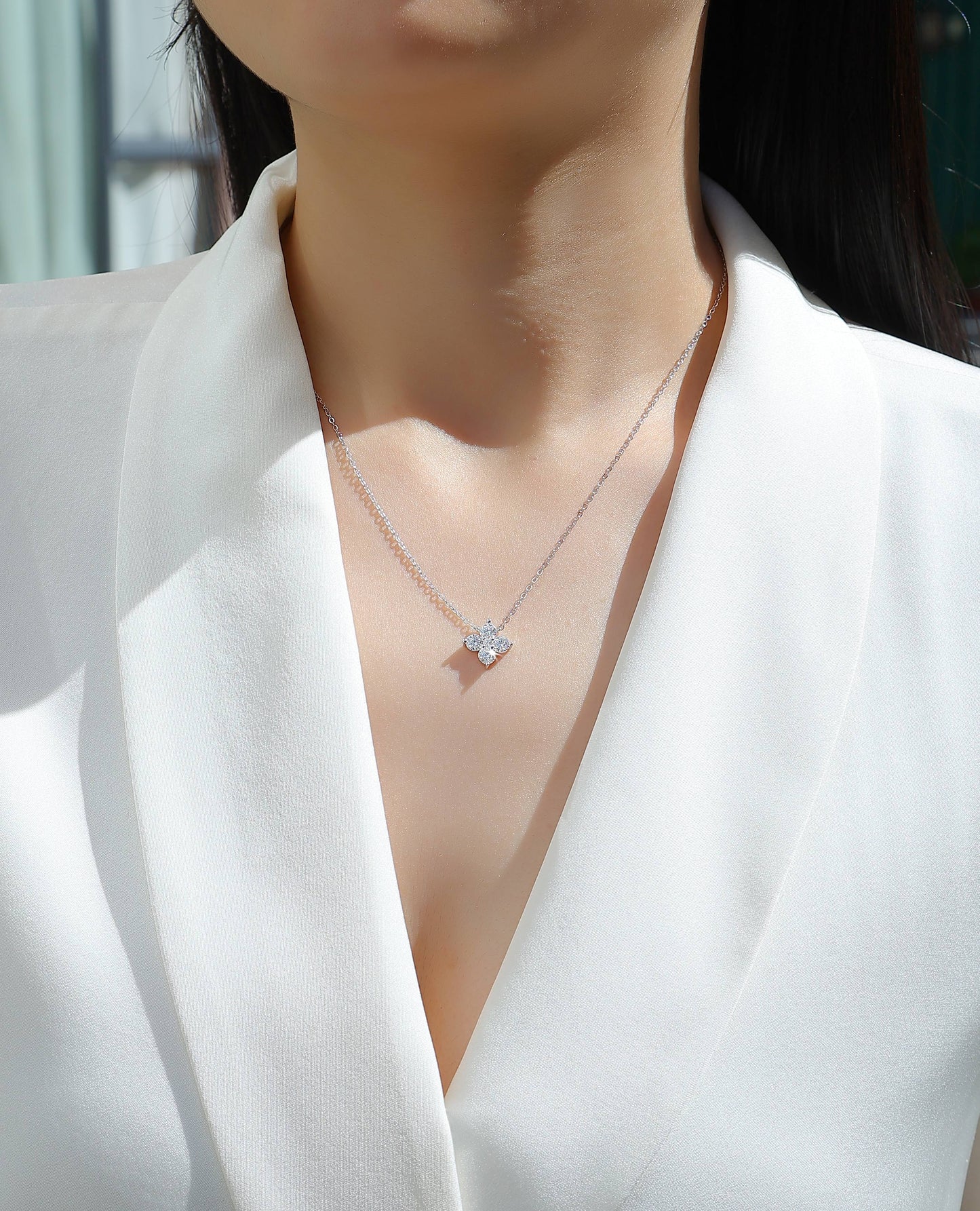 Lucky Four-Leaf Clover - Light Luxury Jewelry Pendant Necklace Set With Top-quality Moissanite, S925 Silver Plated Platinum
