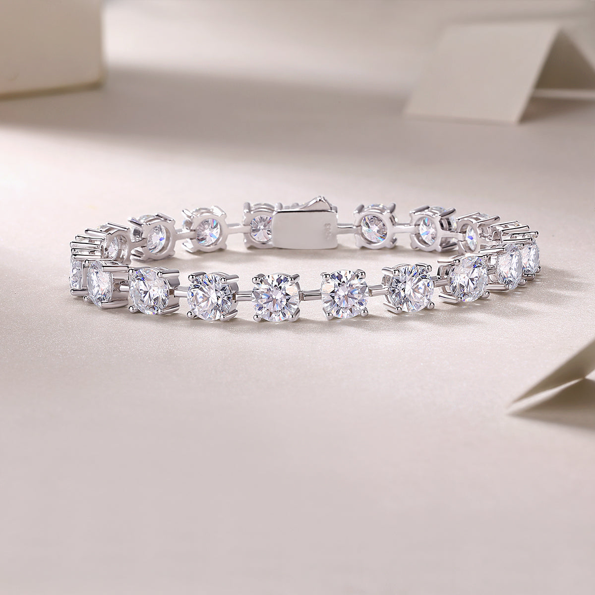 Luxury Moissanite Tennis Bracelet – Top-Quality D VVS1 Stones, S925 Sterling Silver, Platinum Plated