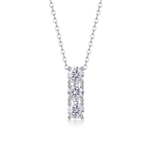 【One-Character Circle】 Moissanite Necklace – S925 Sterling Silver, Platinum-Plated Light Luxury