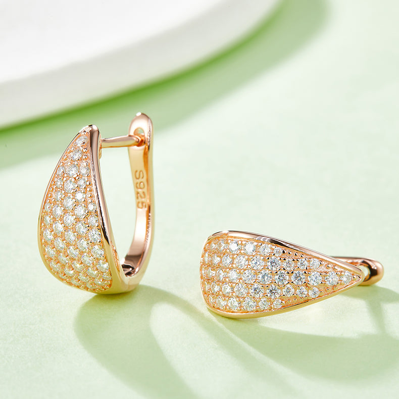 Top-quality Moissanite Luxury Silver Stud Earrings S925 Silver Plated Platinum