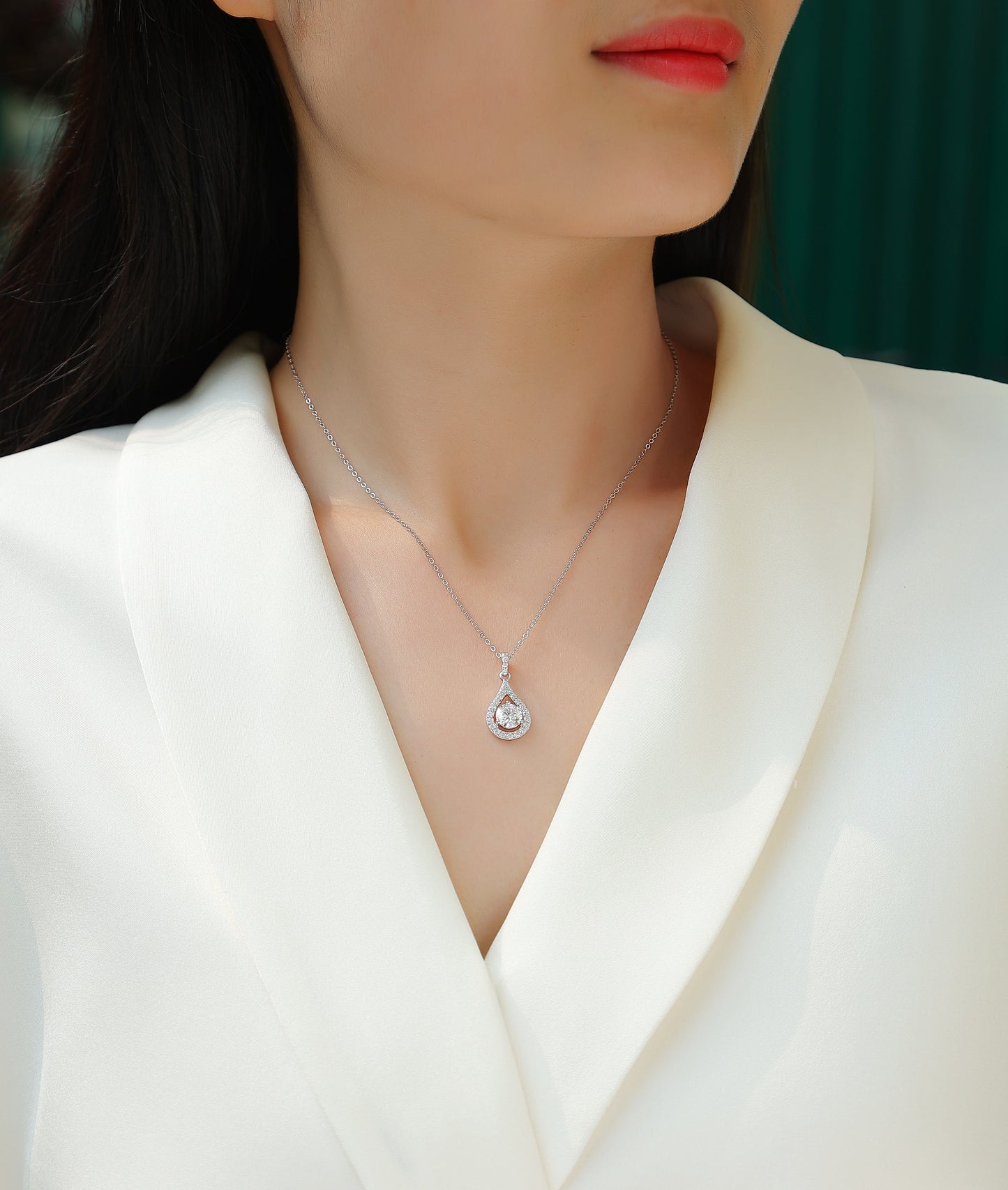 "The Charm Of The Heart" Luxury Moissanite Necklace – S925 Platinum Plated, D Color VVS1