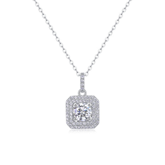 Luxury S925 Sterling Silver Platinum-Plated D Color VVS1 Moissanite Halo Pendant Necklace