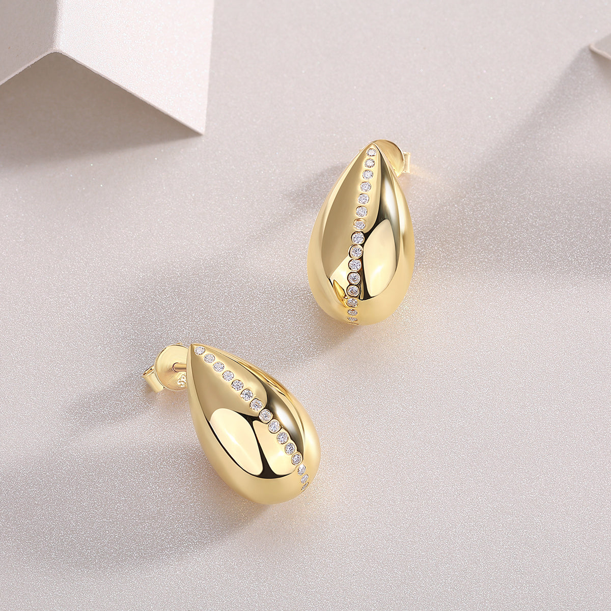 Light And Shadow Water Drop - Premium Moissanite Luxury Silver Stud Earrings S925 Silver Electroplated Gold