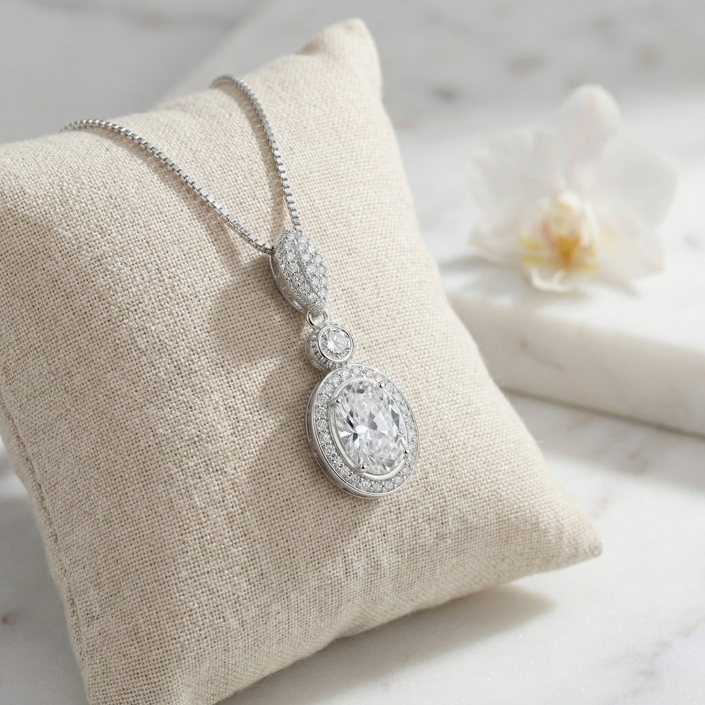 925 Sterling Silver Elegant Sterling Silver Oval Halo Triple-Drop Pendant Necklace