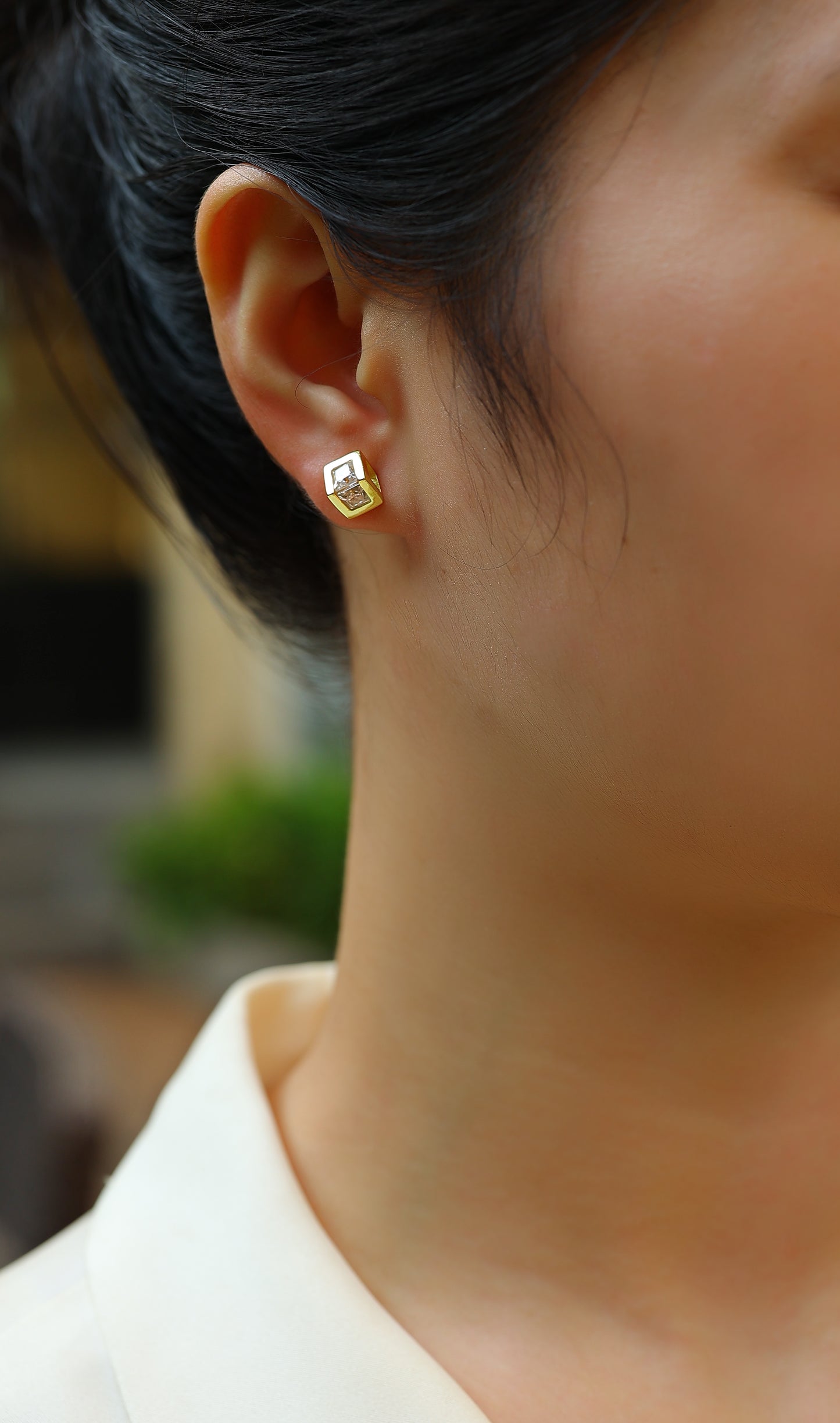 Exclusive - Top-quality Moissanite Luxury And Fashionable Light Luxury Jewelry Silver Stud Earrings S925 Silver Electroplated Gold