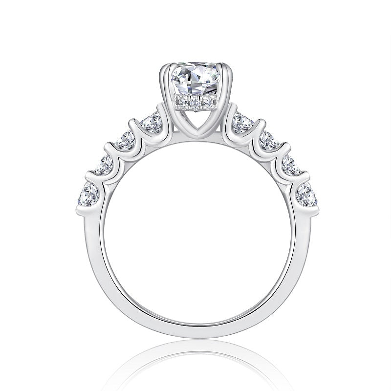 Egg-shaped Moissanite Set With Top-quality Moissanite , Luxury Silver Ring S925 Silver Plated With Platinum