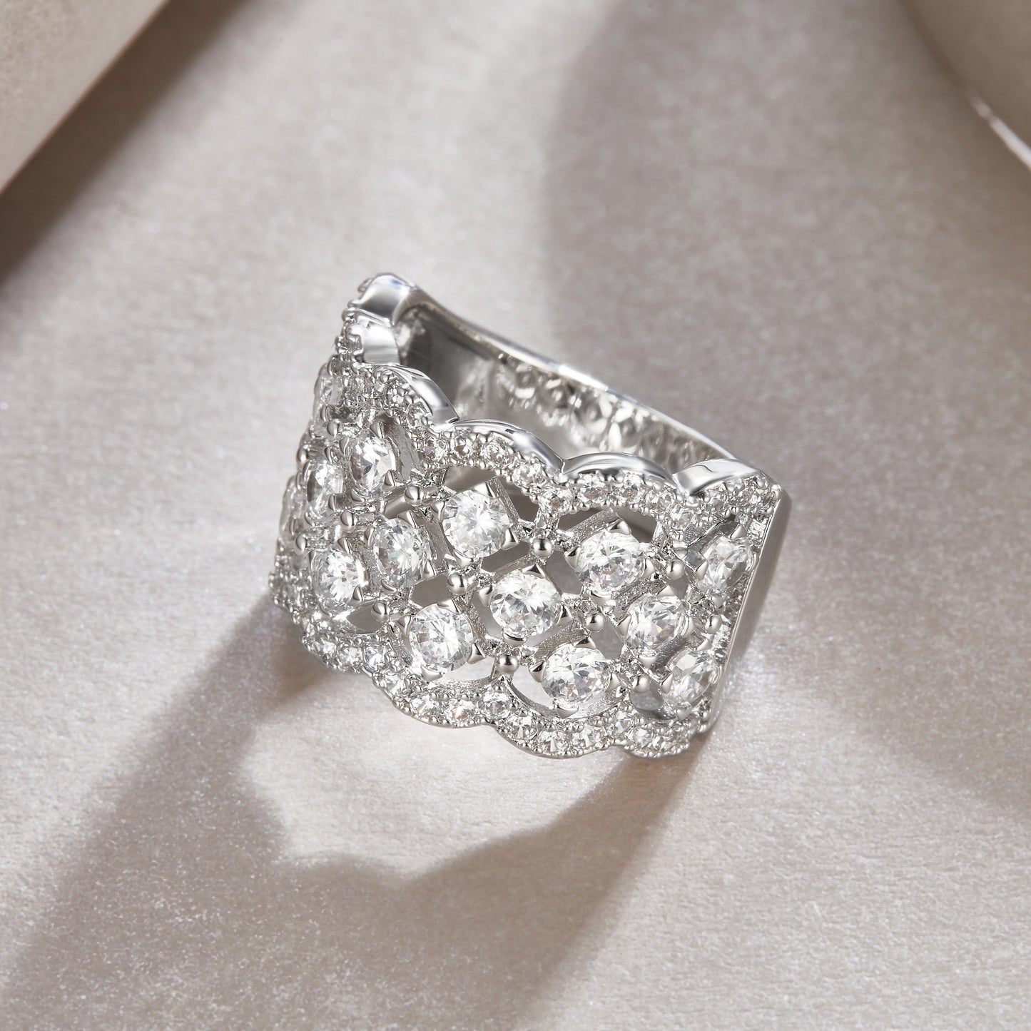Lace Snowflake - Luxury Silver Ring Set With Top-quality Moissanite D Color VVS  , S925 Silver And Platinum-plated Diamond Ring