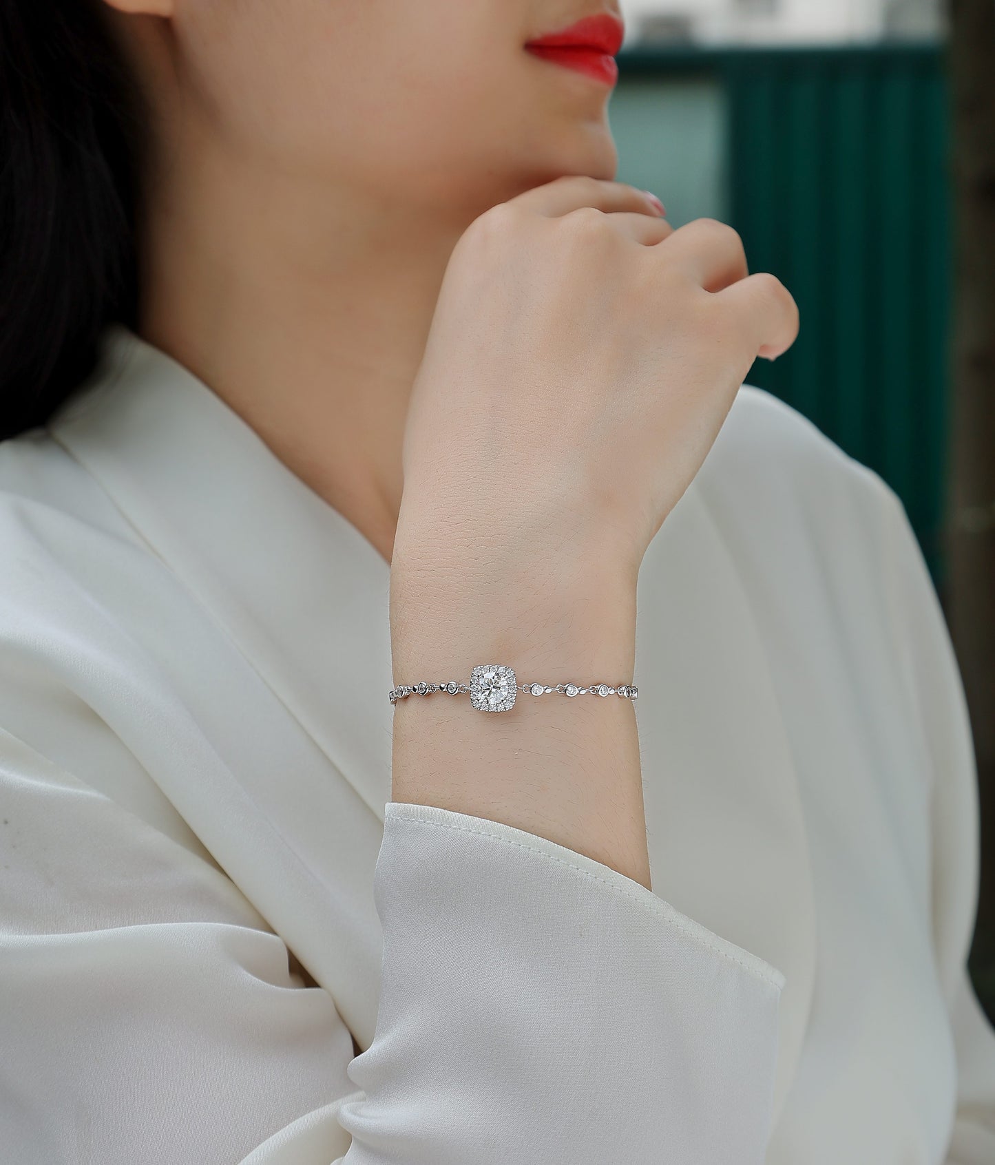 "Surrounded By Stars" Light Luxury 1CT Moissanite S925 Sterling Silver Platinum-Plated Bracelet