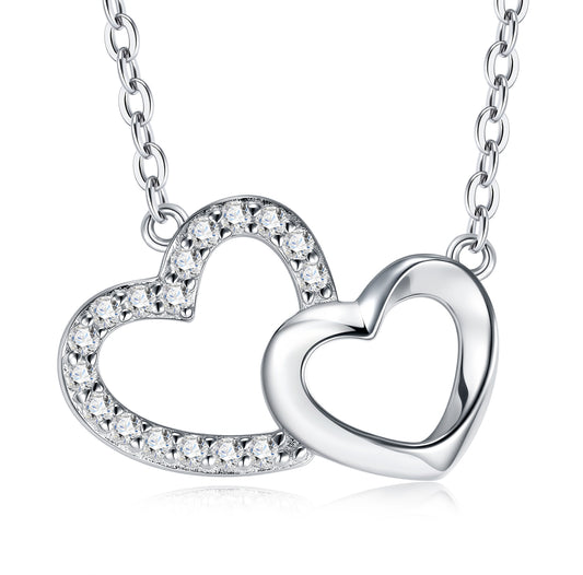 Luxury Silver Necklace Featuring Top-quality Moissanite, Made Of S925 Silver Electroplated With Platinum.