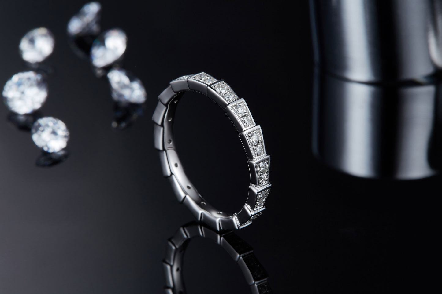 【The Snake Mark】 Luxury Moissanite Ring – S925 Sterling Silver, Platinum-Plated