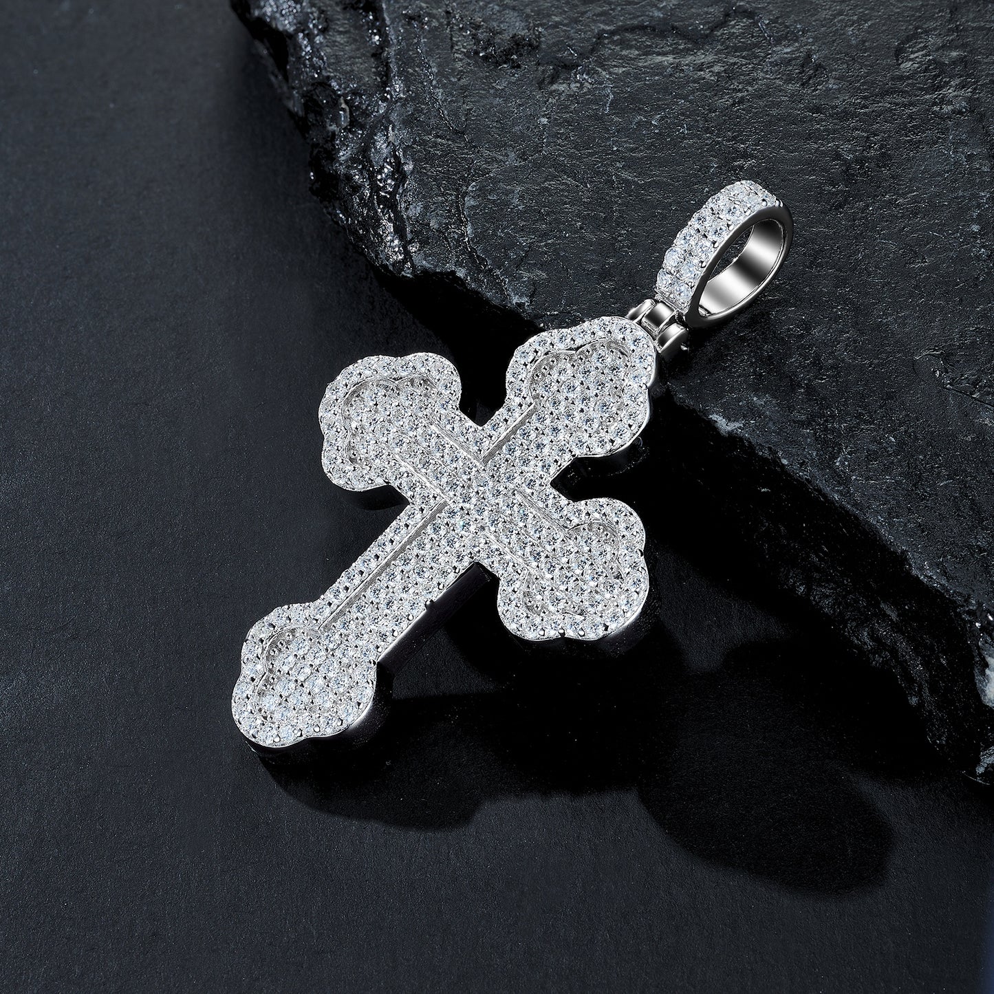 Luxury Silver Necklace Set With Top-quality Moissanite, Made Of S925 Silver Electroplated With Platinum.