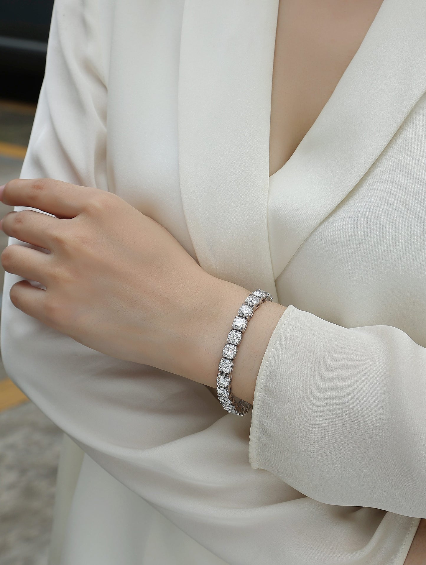 Large Gravitational Pull - Luxury Silver Bracelet Set With Top-quality Moissanite D Color VVS , S925 Silver-plated Platinum