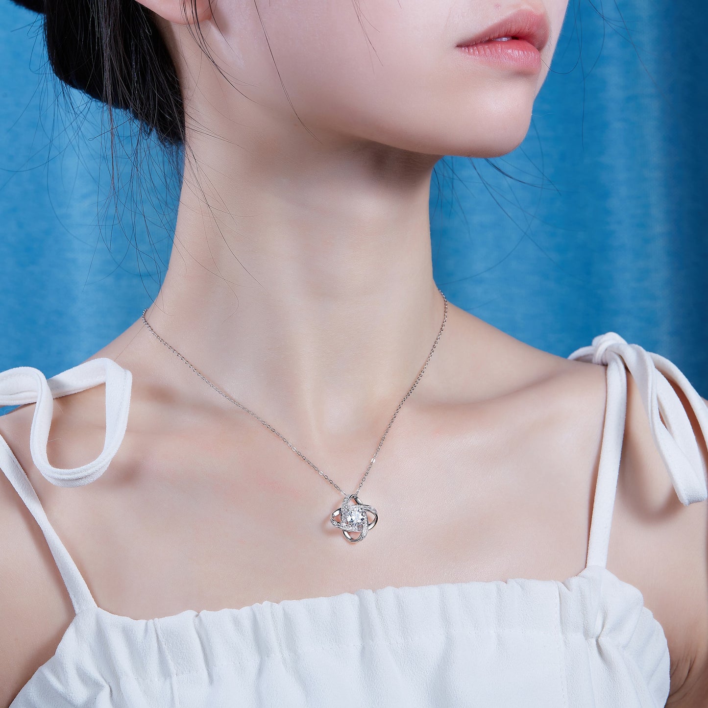 Luxury S925 Silver Windmill Necklace - Platinum-Plated Set With Top-quality Moissanite D Color VVS1,  'Eternal Love' Design