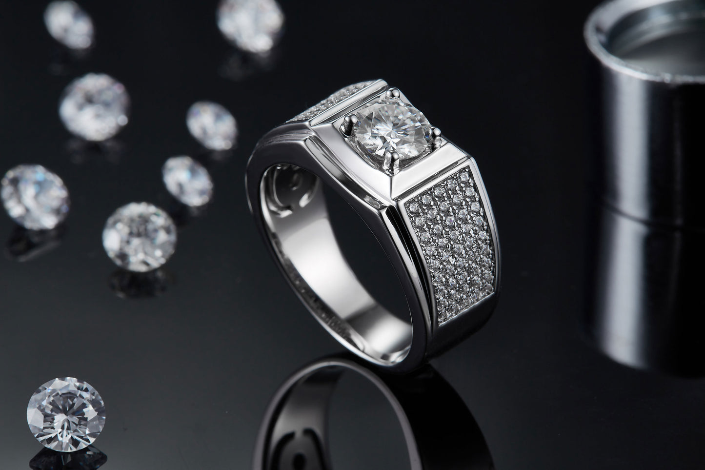 1-Carat D Color VVS Moissanite Ring – Luxury S925 Sterling Silver Platinum-Plated Men’s Ring