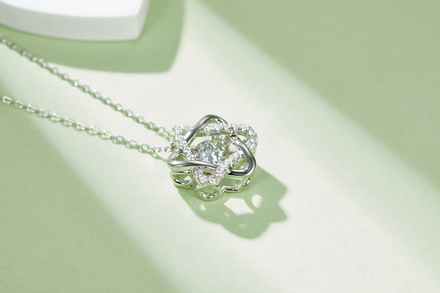 Set With Top-quality Moissanite, This Luxurious And Fashionable Light Luxury Trend Jewelry Necklace Pendant Is Made Of S925 Silver Electroplated With Platinum