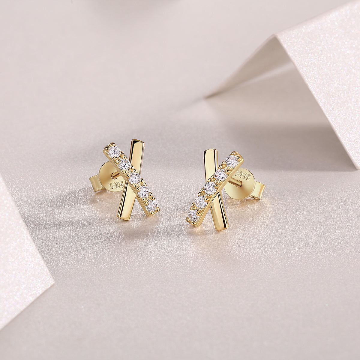 Dream Road - Premium Moissanite Luxury Fashion Light Luxury Jewelry Silver Stud Earrings S925 Silver Electroplated Gold