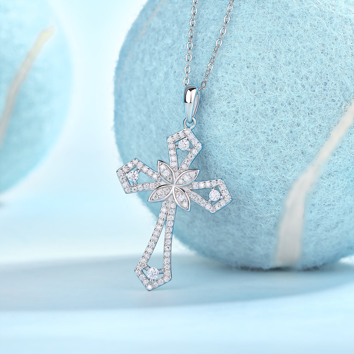 Luxury Silver Pendant Featuring Top-quality Moissanite D Color VVS,  S925 Silver Electroplated Over Platinum.