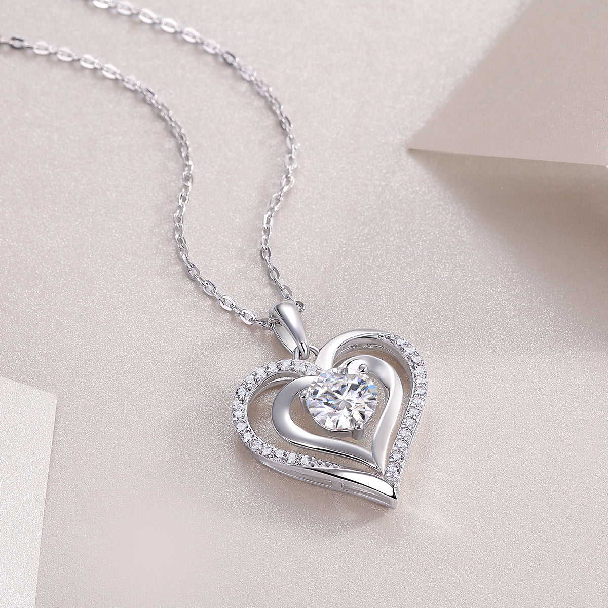 Telepathy * Heart Moissanite Pendant Necklace – Top-Quality Moissanite D Color VVS1, S925 Silver with Platinum Plating