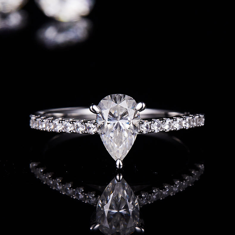 Luxury Silver Ring  Pear-shaped Moissanite Set With Top-quality Moissanite D Color VVS , S925 Silver Electroplated With Platinum