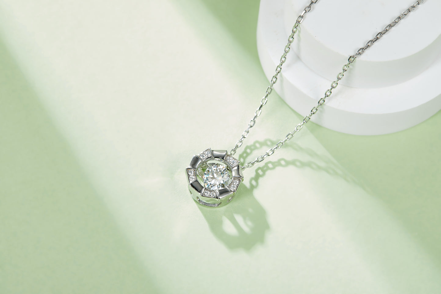 Luxury Moissanite Diamond Necklace – D Color VVS1 Moissanite Pendant in S925 Silver Platinum Plated | Elegant Fine Jewelry Gift for Women
