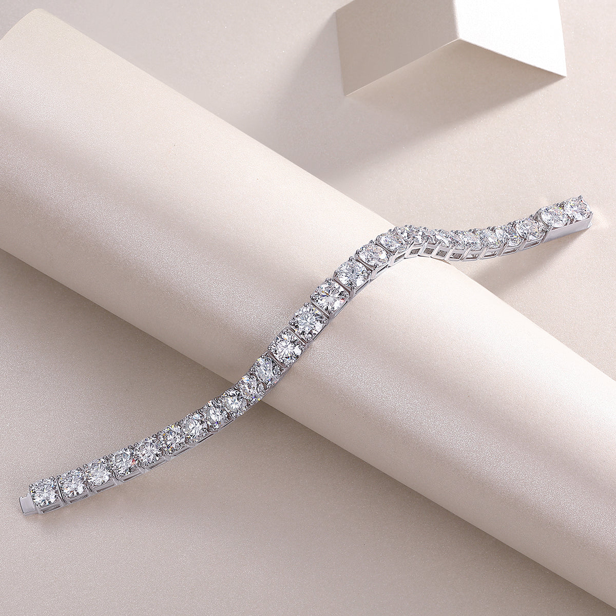 Large Gravitational Pull - Luxury Silver Bracelet Set With Top-quality Moissanite D Color VVS , S925 Silver-plated Platinum