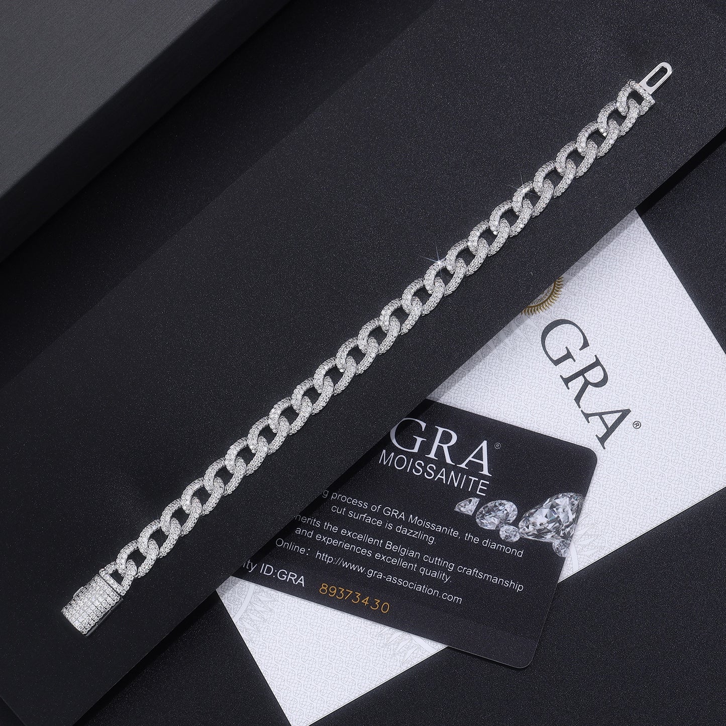 Set With Top-quality Moissanite, This Luxurious And Fashionable Light Luxury Jewelry Silver Bracelet Is Made Of S925 Silver Electroplated With Platinum
