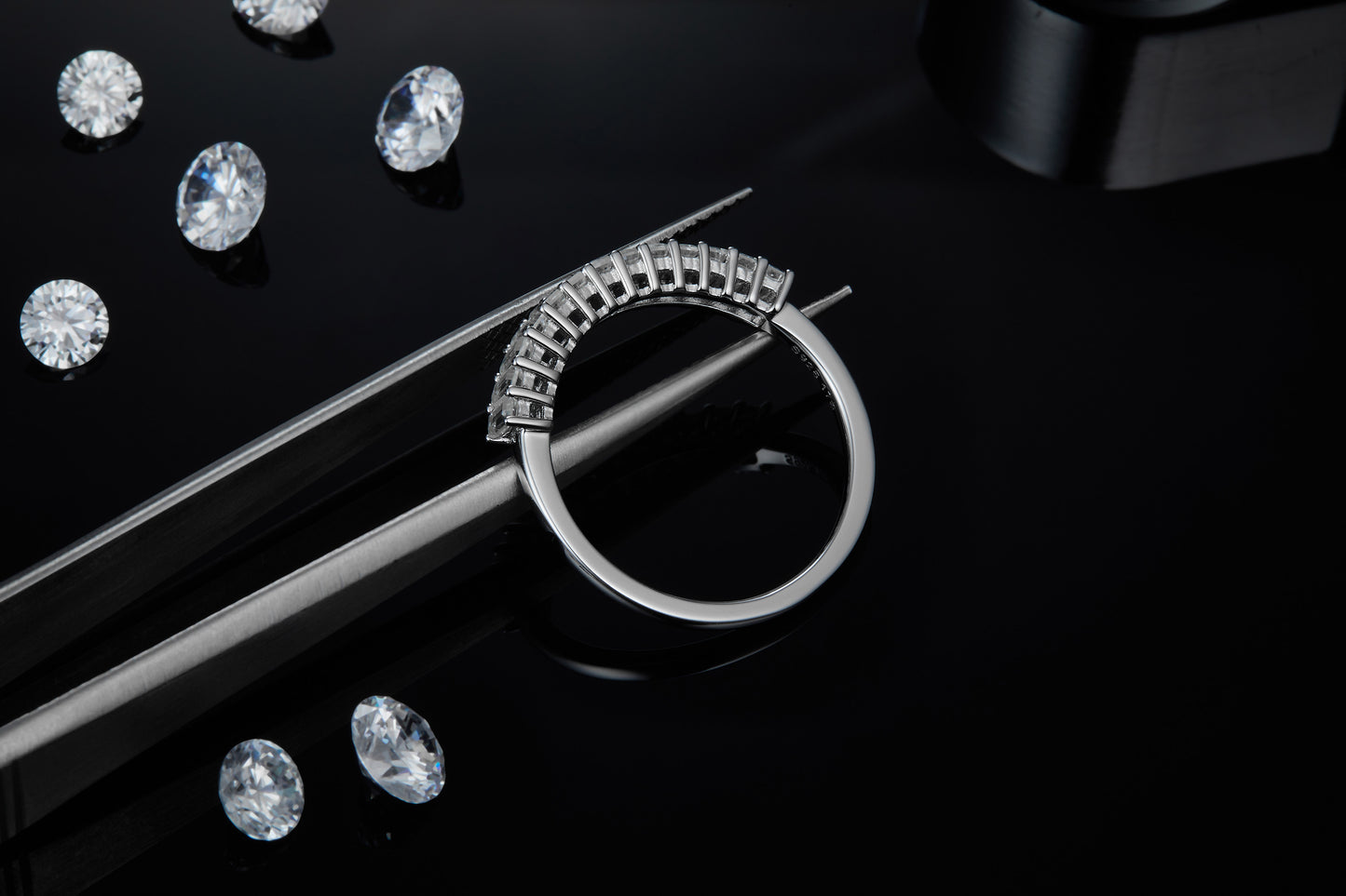 Luxury Silver Ring Set With Top-quality Moissanite, S925 Silver Plated With Platinum
