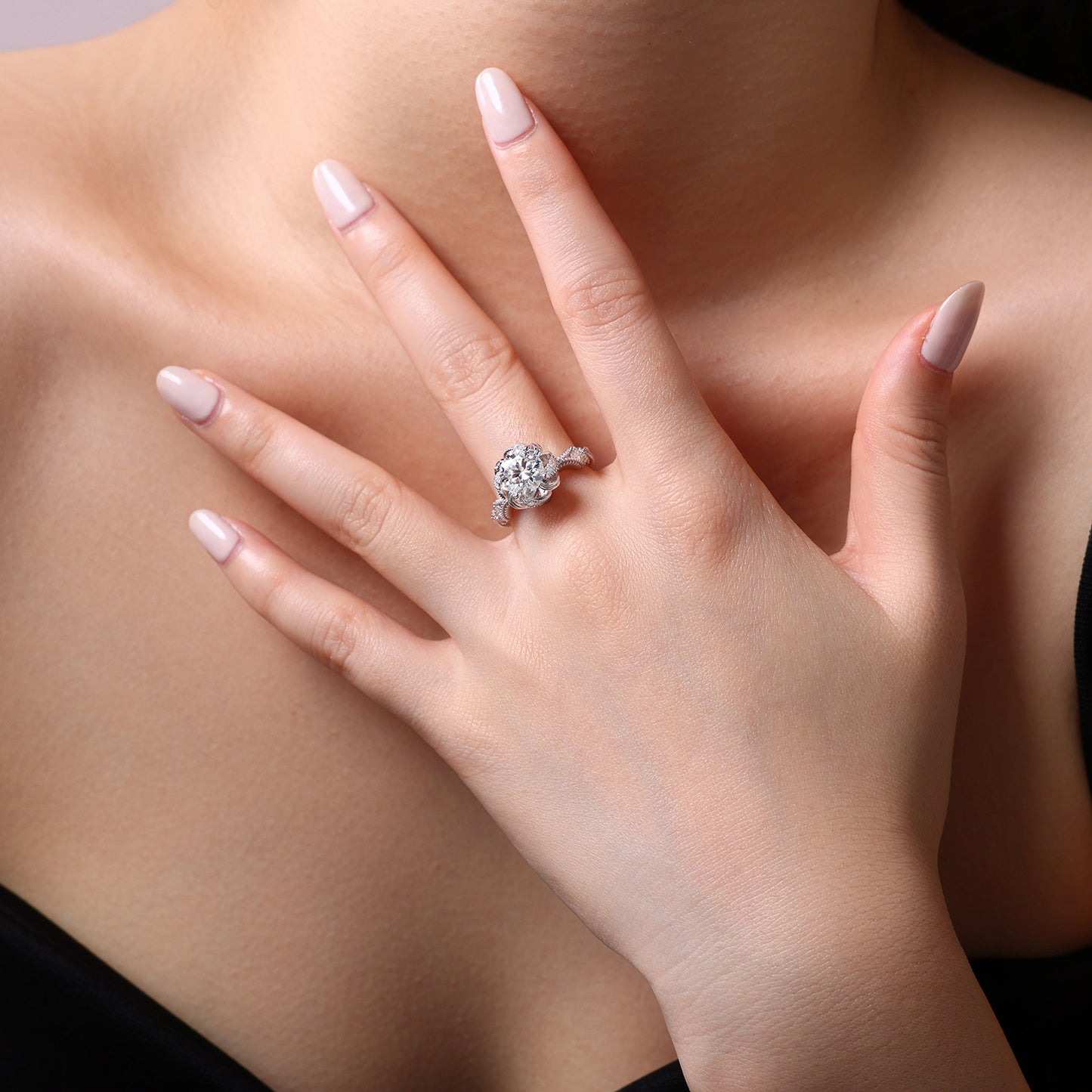 2-carat Luxury Silver Ring Set With Top-quality Moissanite D Color VVS, Made Of S925 Silver With Electroplated Platinum.