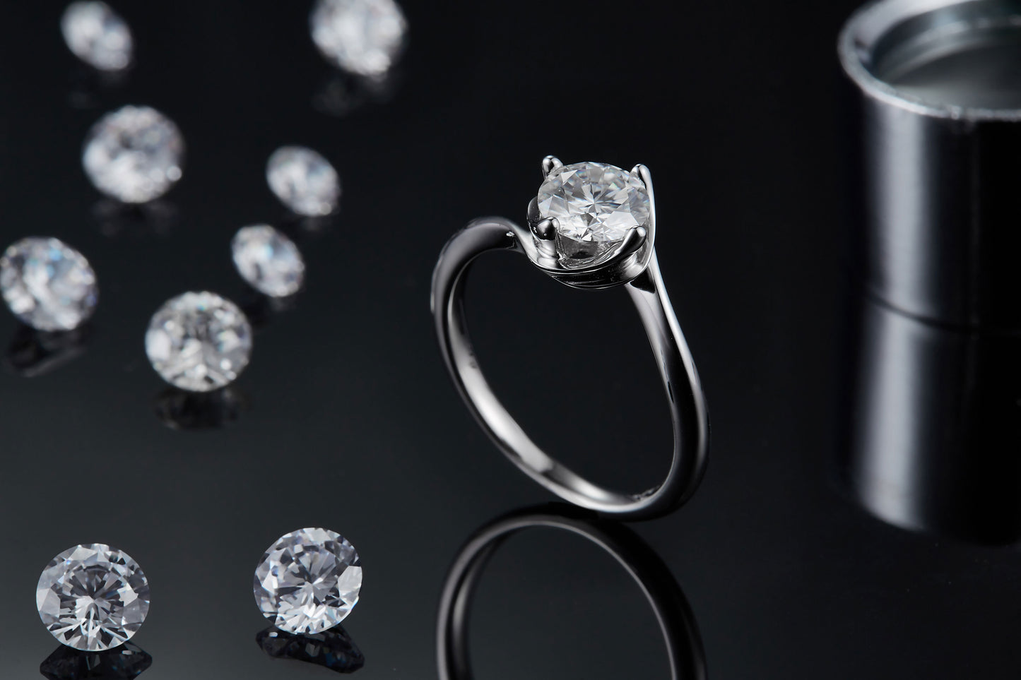 1-carat  Luxury  Silver Ring Set With Top-quality Moissanite D Color VVS , S925 Silver Plated Platinum
