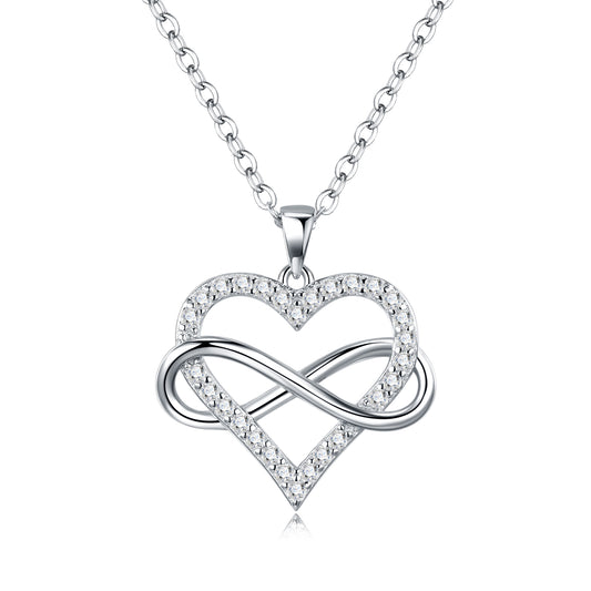 Luxury Silver Necklace Featuring Top-quality Moissanite, Made Of S925 Silver Electroplated With Platinum.