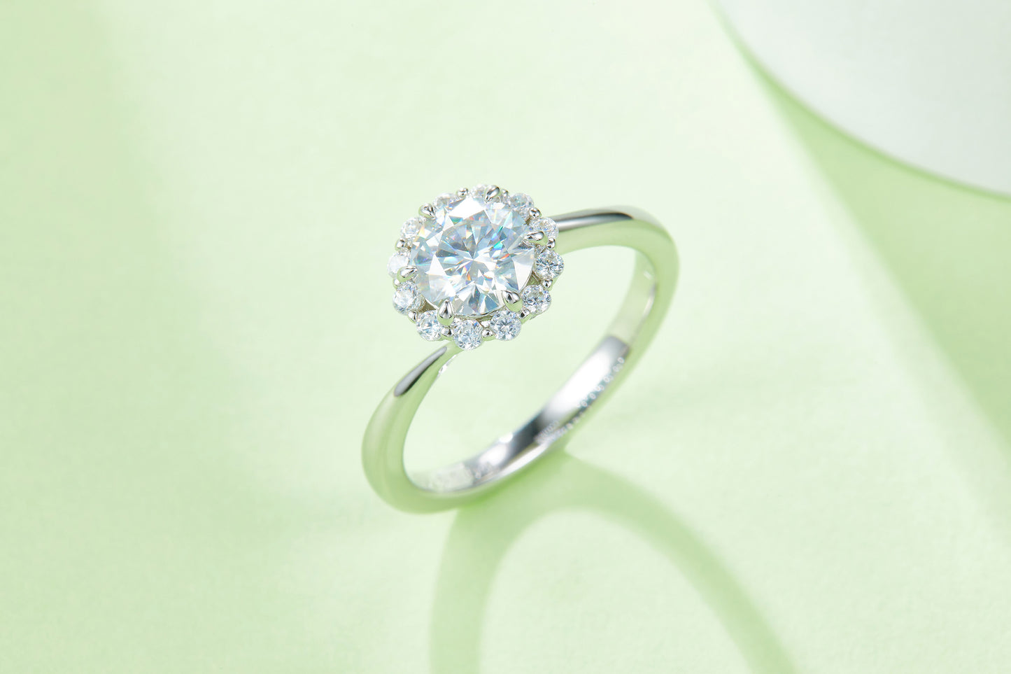 1-carat Luxury Silver Ring Set With Top-quality Moissanite D Color VVS, S925 Silver Plated Platinum
