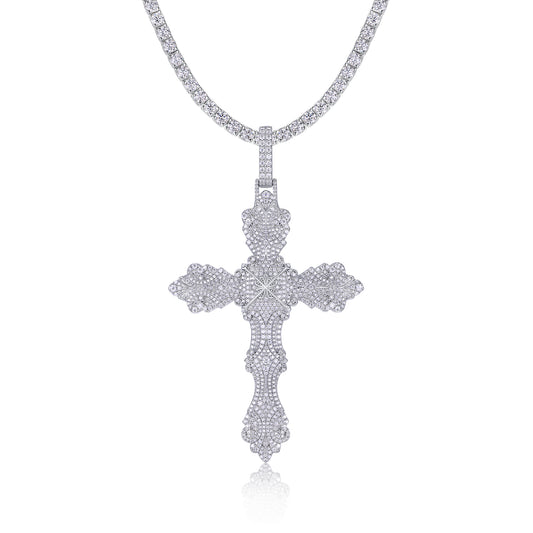 Luxury Silver Necklace Featuring Top-quality Moissanite, Made Of S925 Silver Electroplated With Platinum.