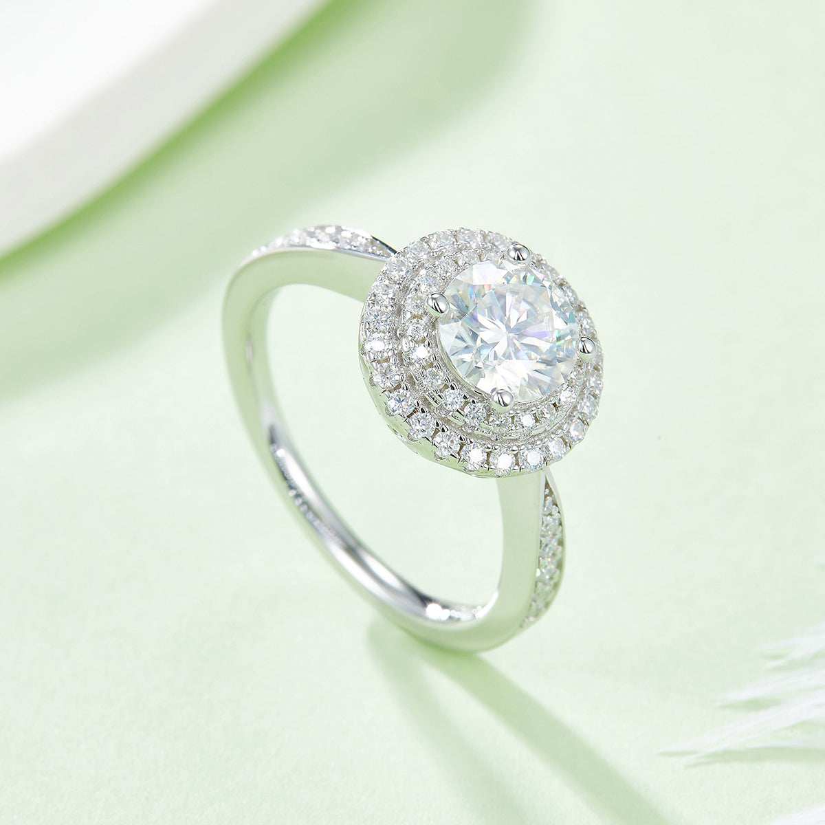 1-carat Luxury And Fashionable Light Luxury Jewelry Silver Ring Set With Top-quality Moissanite, S925 Silver Plated Platinum
