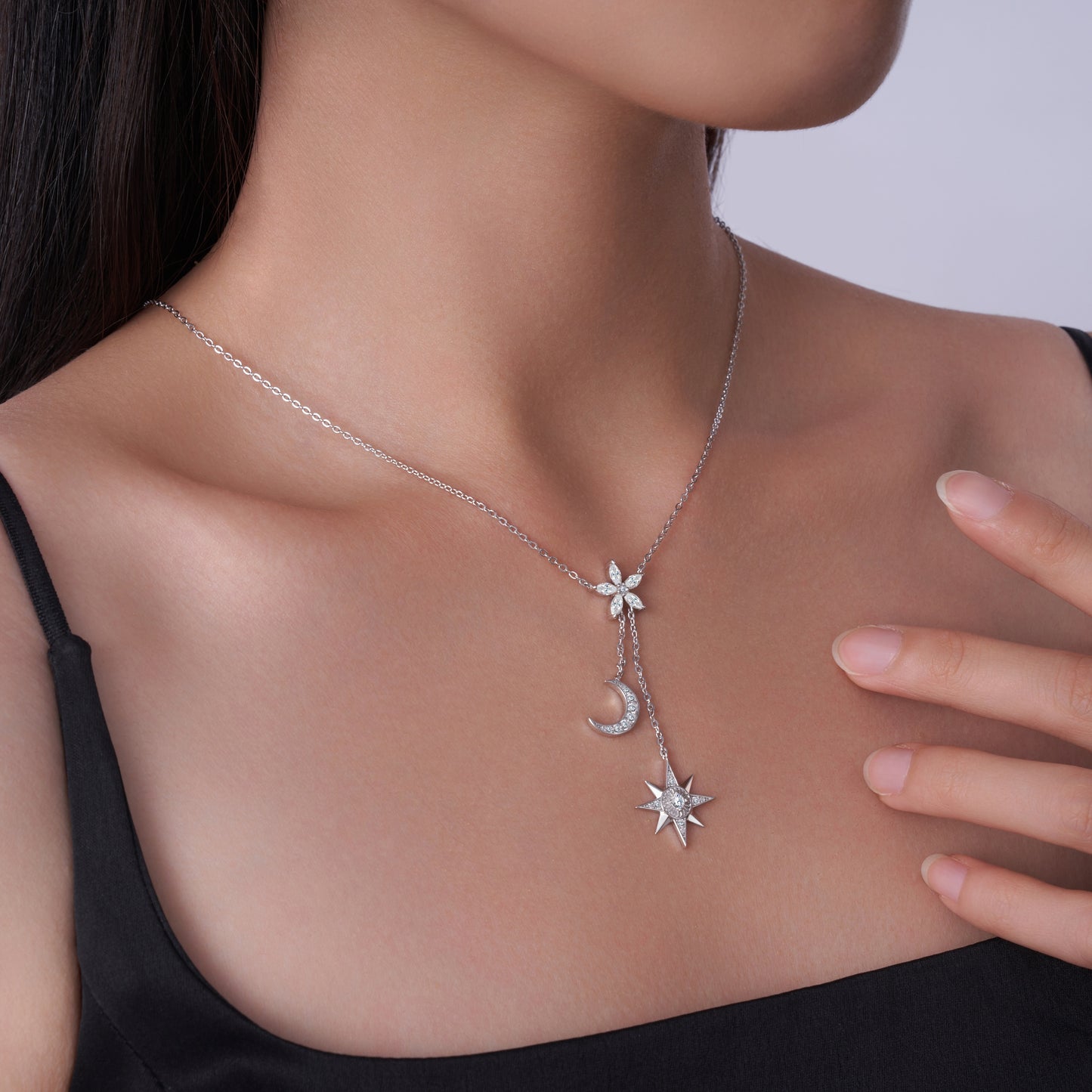 Luxury Silver Necklace Set With Top-quality Moissanite, Made Of S925 Silver Electroplated With Platinum.