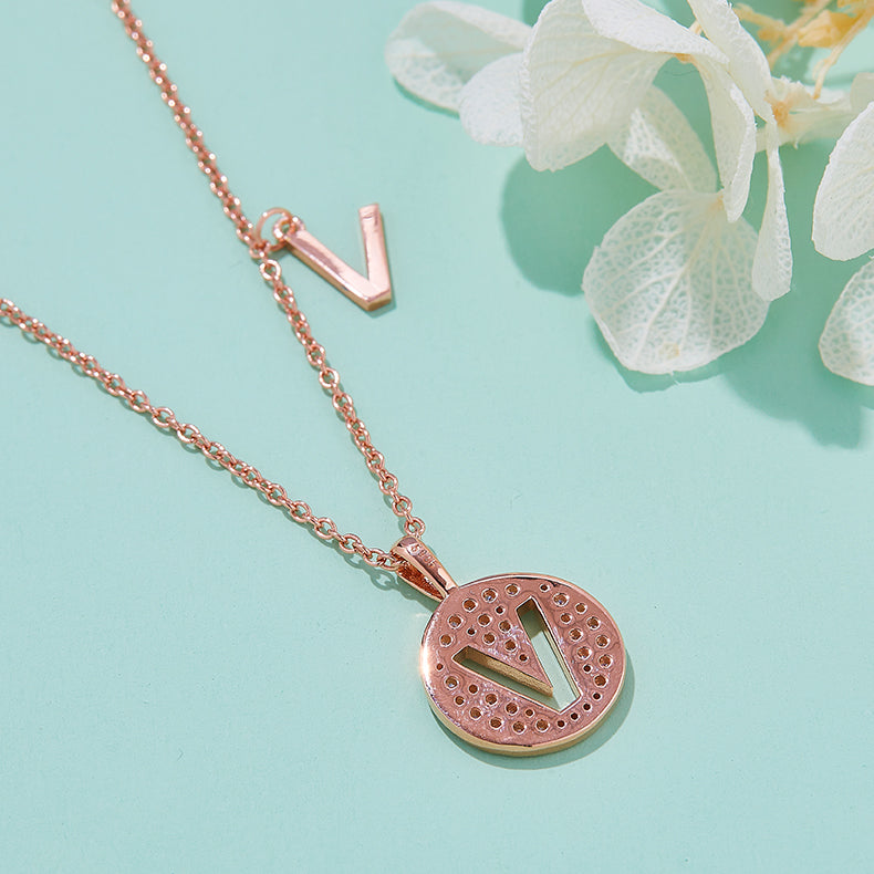 Luxury Initial Letter Necklace Pendant – V , S925 Silver Rose Gold Plated with Top-Quality Brilliant Moissanite