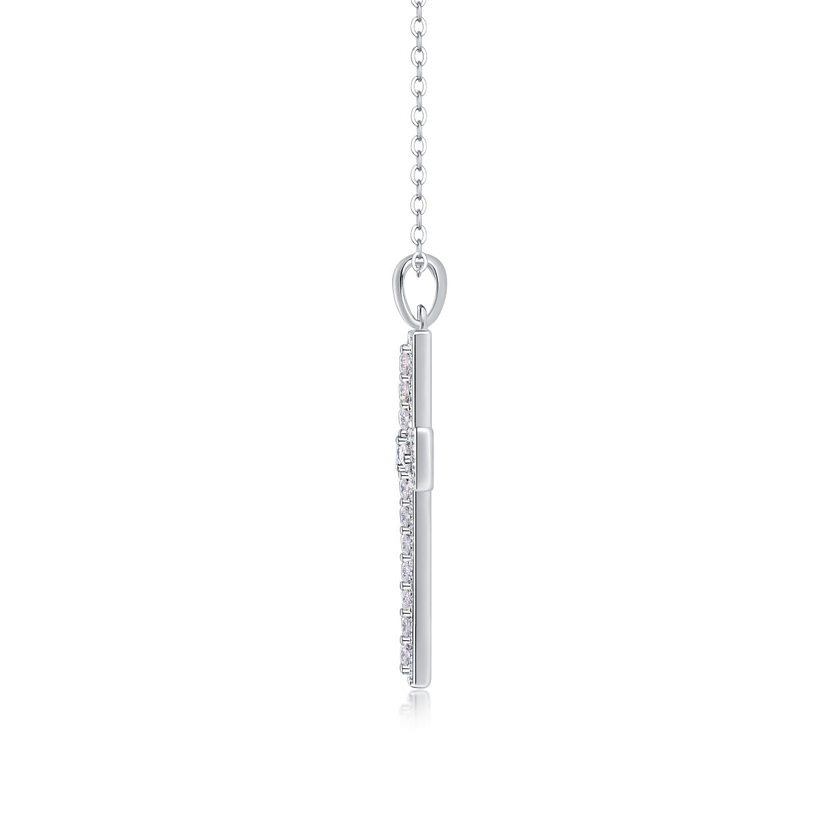 Luxury Silver Necklace Featuring Top-quality Moissanite, Made Of S925 Silver Electroplated With Platinum.