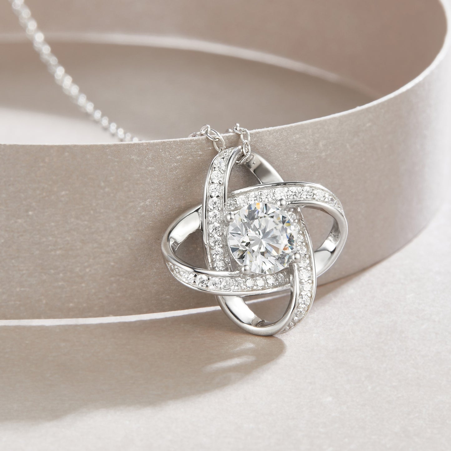 Luxury S925 Silver Windmill Necklace - Platinum-Plated Set With Top-quality Moissanite D Color VVS1,  'Eternal Love' Design