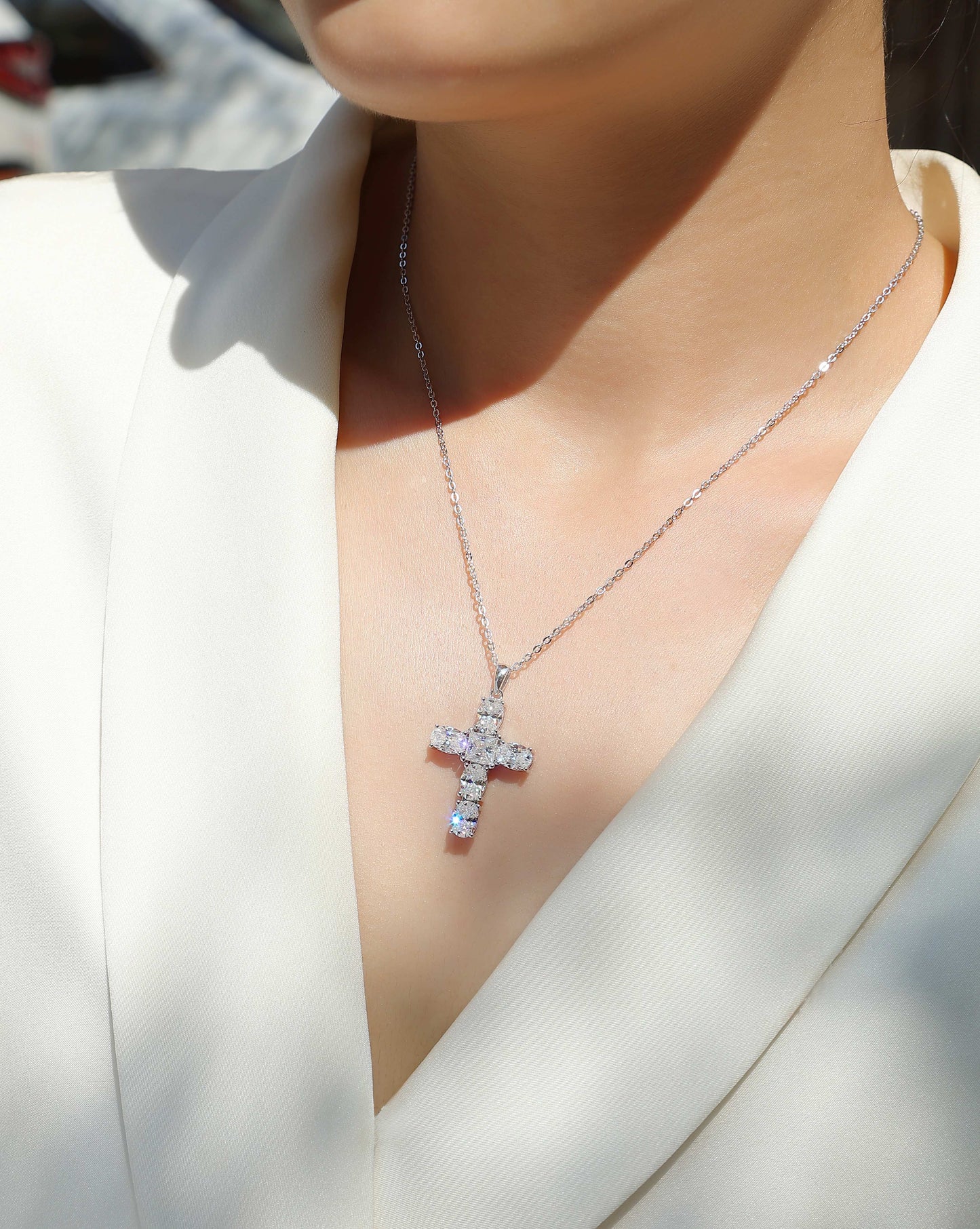 Soul Guidance - Luxury Top-quality Moissanite Cross Necklace – S925 Silver & Platinum Plated